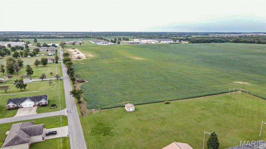 Come see Sikeston's newest subdivision!  These are excellent sites for first-time home buyers, families, or those wanting to downsize.  Turn south off Broadway onto South Illinois Avenue to two new cul-de-sacs, ensuring reduced traffic.  This subdivision is inside Sikeston City limits, and has covenants and restrictions to help protect your investment.  Super easy, fast access to Highway 60 and Interstates 55 and 57 make for a quick trip to shopping, dining or work.  Sikeston Public Schools, Sikeston police and fire protection.