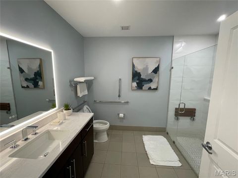 Tiny photo for 4909 Laclede Avenue #1201, St Louis, MO 63108 (MLS # 26037969)