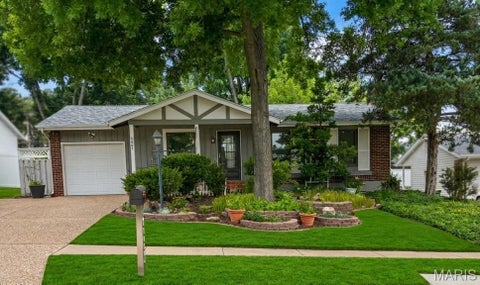 Photo of 2005 Cleopatra Drive, Fenton, MO 63026 (MLS # 26032230)