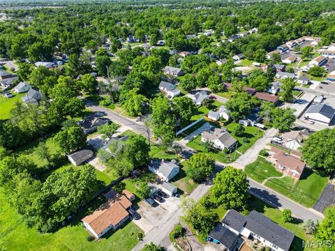 Tiny photo for 700 3rd Street, Troy, MO 63379 (MLS # 26028003)