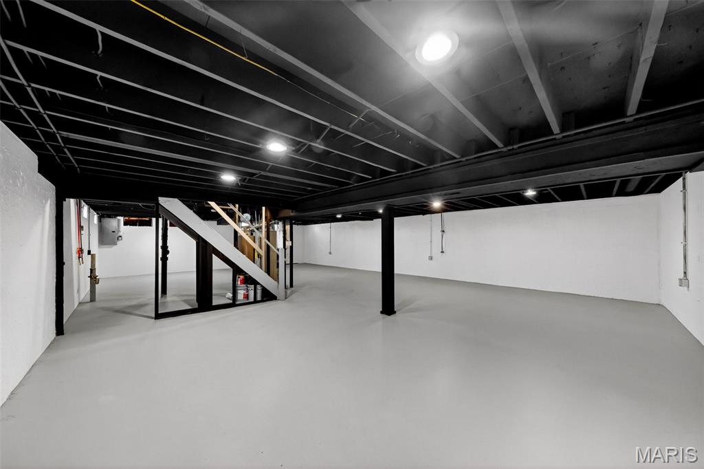 Foxrun 3 - Residential