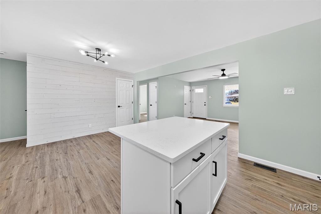 Foxrun 3 - Residential