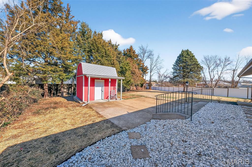 Foxrun 3 - Residential