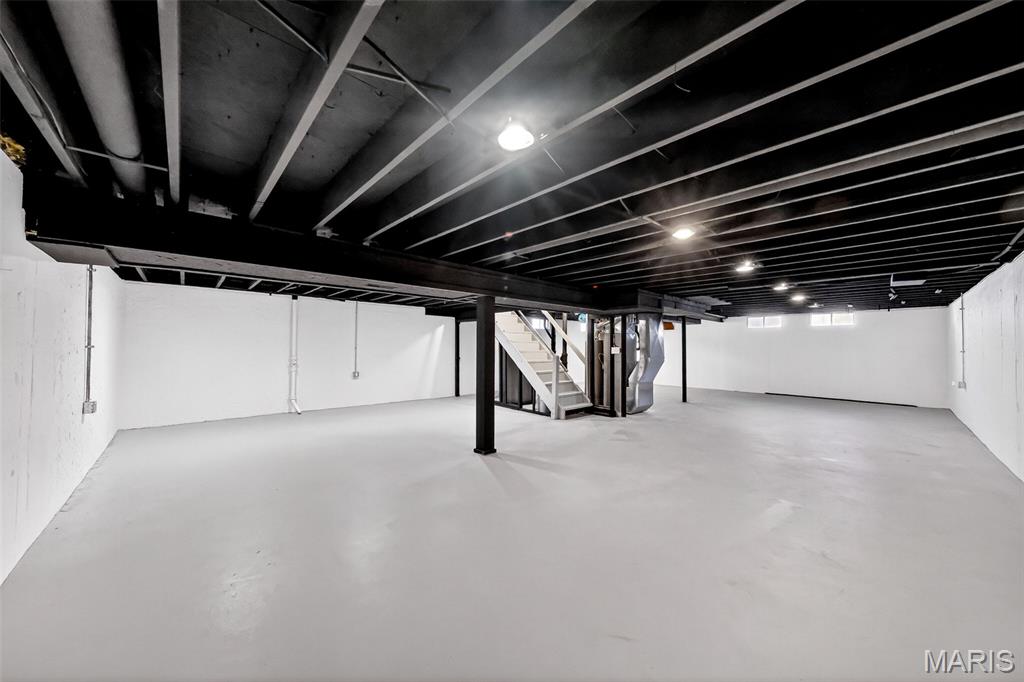 Foxrun 3 - Residential