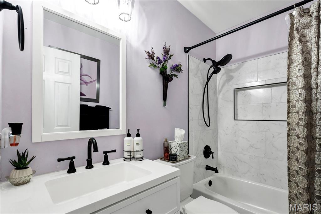 Autumn Lakes Condos - Residential