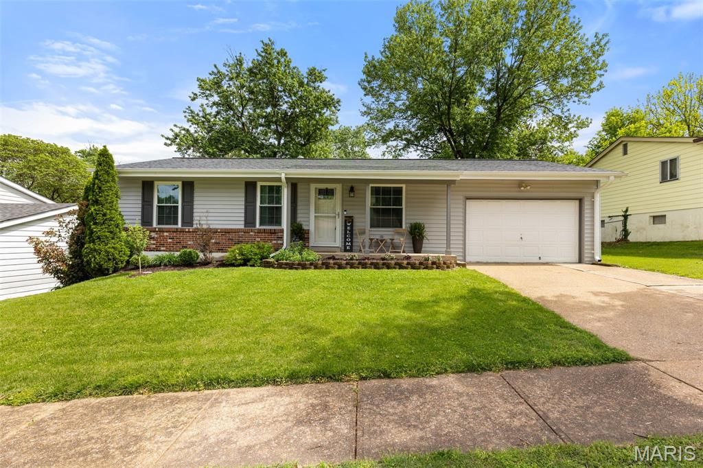 Photo of 1338 Greenmar Drive, Fenton, MO 63026 (MLS # 26025130)
