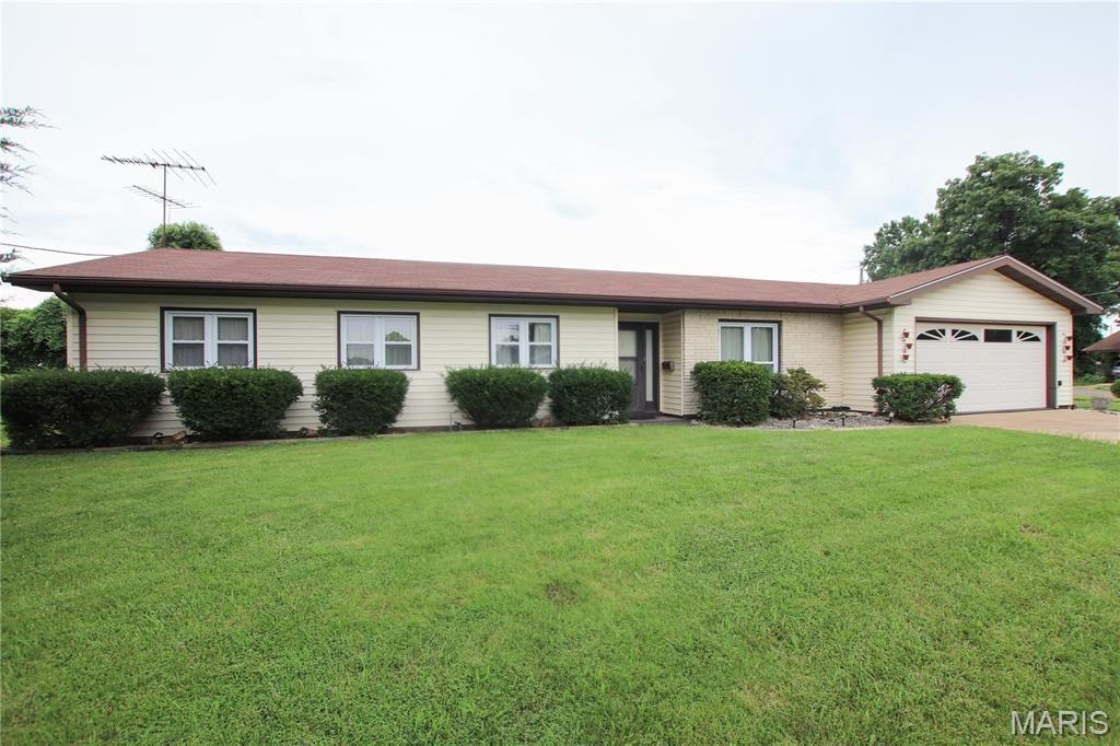 Photo of 430 Scottsdale Drive, Sullivan, MO 63080 (MLS # 25080350)