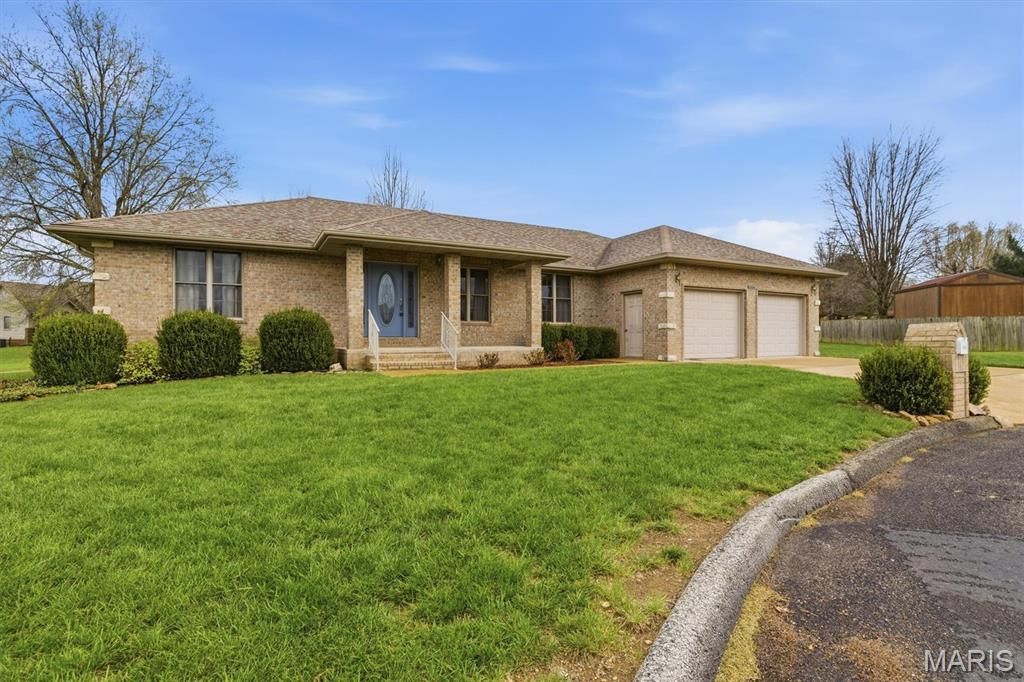 Photo of 1308 M- Lawson Circle, Mountain Grove, MO 65711 (MLS # 26020924)