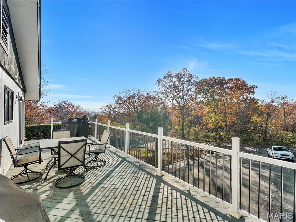 705 S Mansion Street