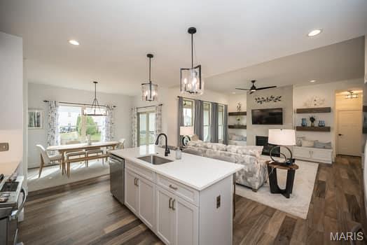 Prominence Point - Residential