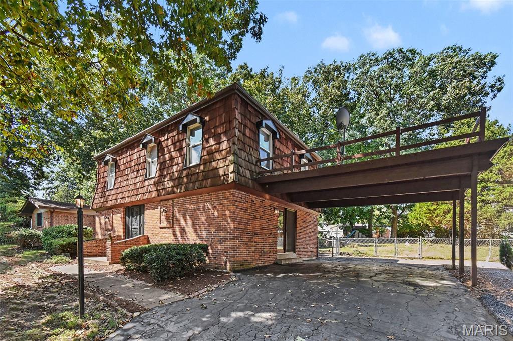 5253 Ozarkglen Drive