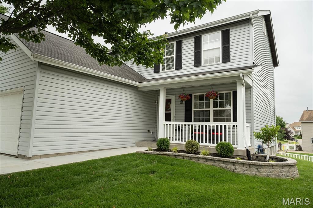 Photo of 64 Briarchase Court, Lake Saint Louis, MO 63367 (MLS # 26032420)