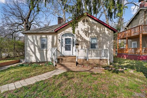 Photo of 437 S Clark Avenue, St Louis, MO 63135 (MLS # 26016966)