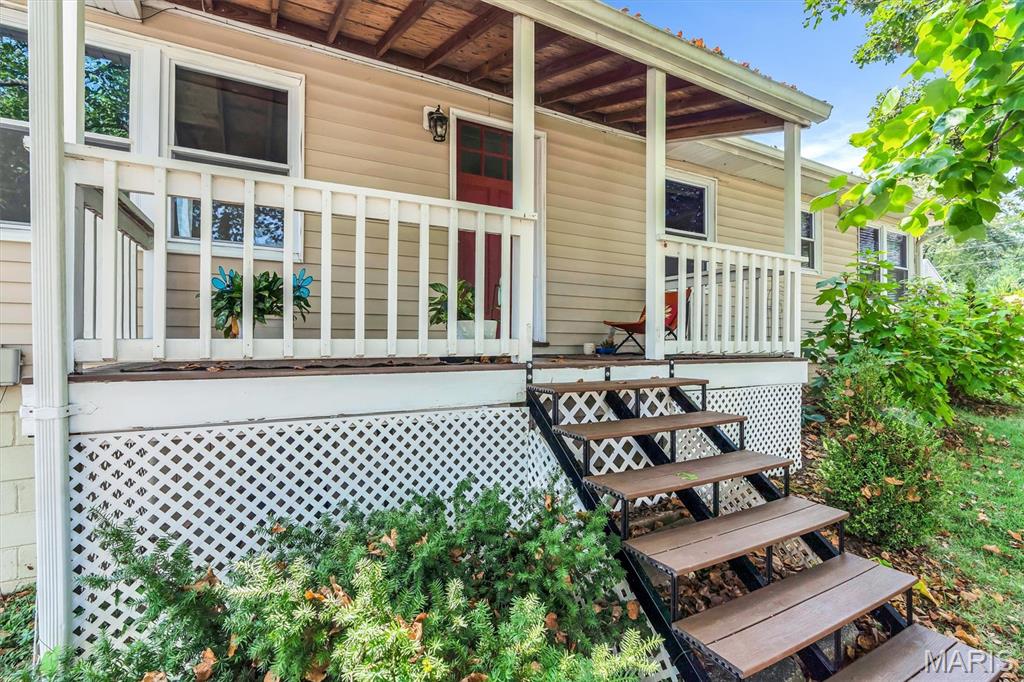 836 Evans Avenue