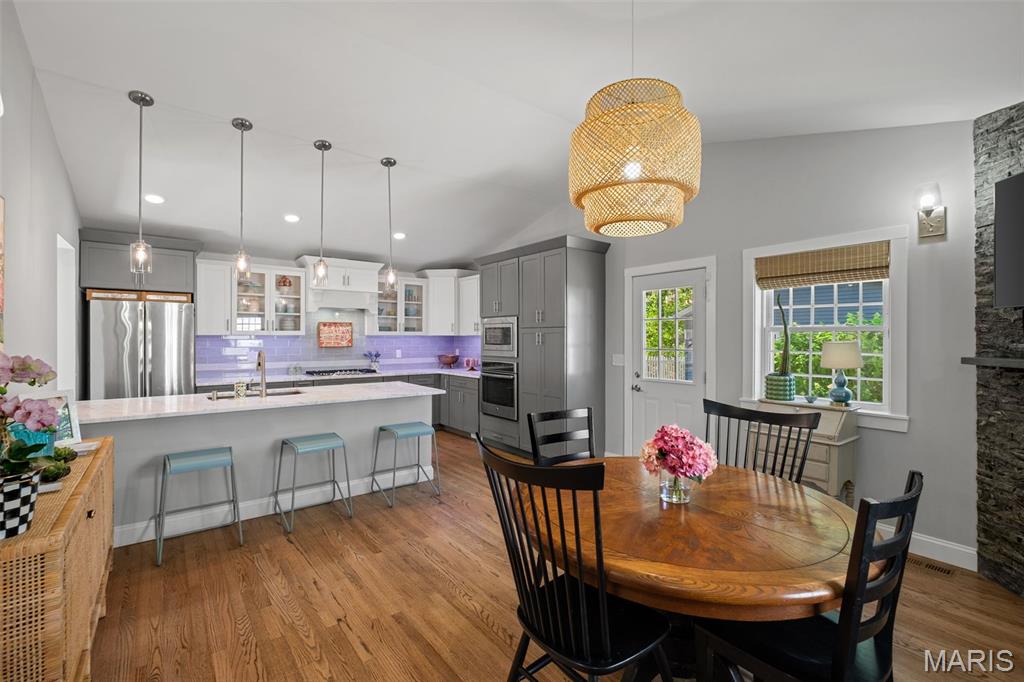 Kirkwood, Missouri 63122, United States, 4 Bedrooms Bedrooms, ,4 BathroomsBathrooms,Residential,Coming Soon,164166