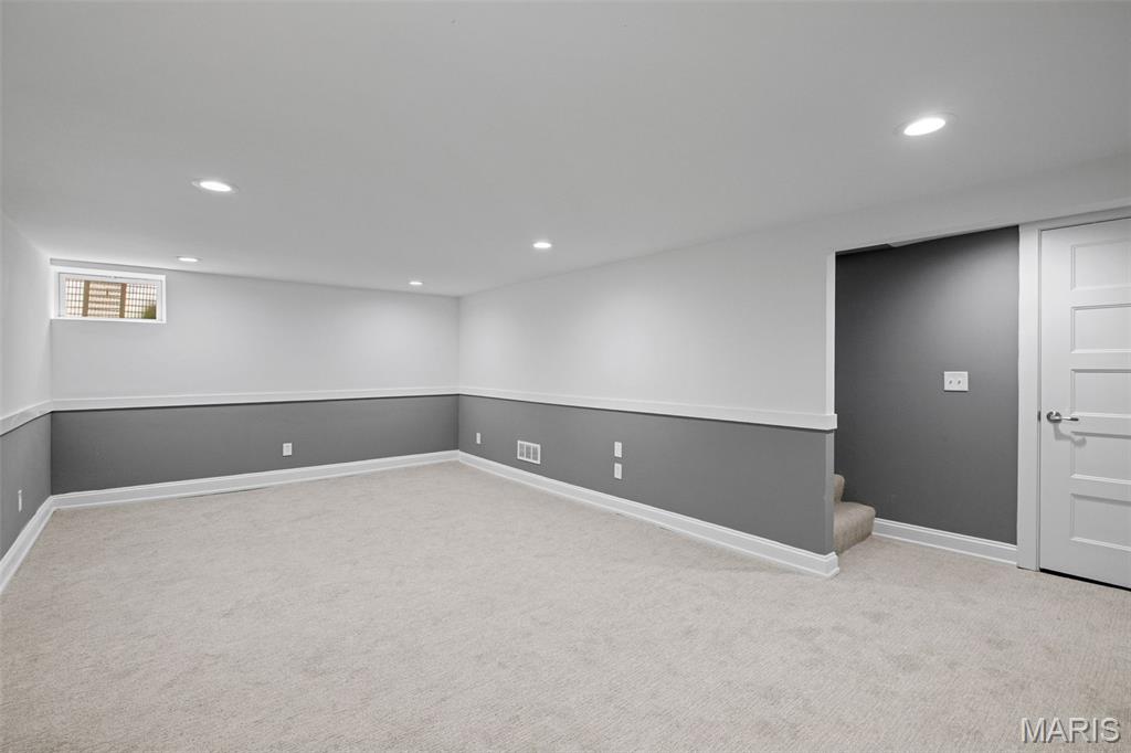 Kirkwood, Missouri 63122, United States, 4 Bedrooms Bedrooms, ,4 BathroomsBathrooms,Residential,Coming Soon,164166