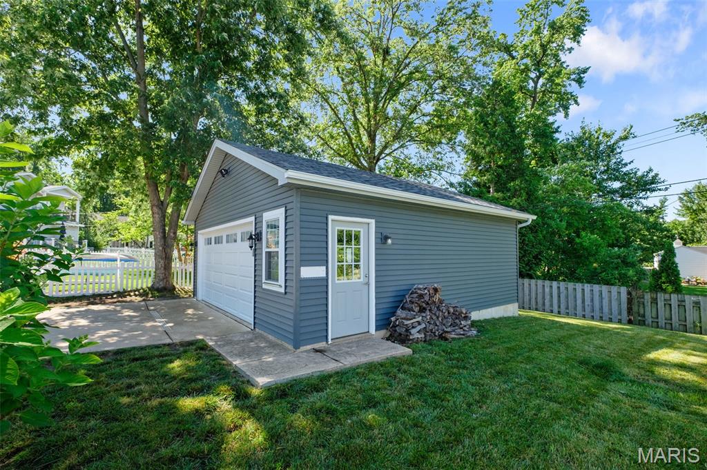 Kirkwood, Missouri 63122, United States, 4 Bedrooms Bedrooms, ,4 BathroomsBathrooms,Residential,Coming Soon,164166