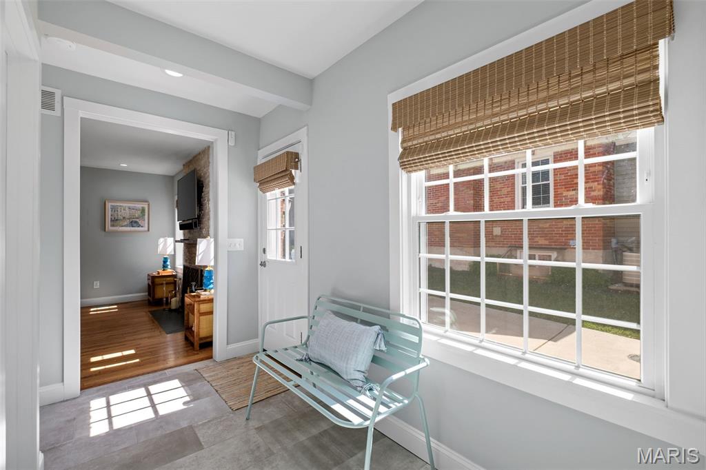 Kirkwood, Missouri 63122, United States, 4 Bedrooms Bedrooms, ,4 BathroomsBathrooms,Residential,Coming Soon,164166