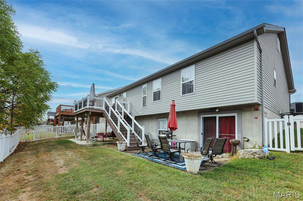 2153 Warwick Castle Drive