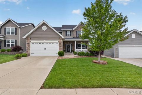 Photo of 979 Crestwood Lane, OFallon, MO 63366 (MLS # 26030829)