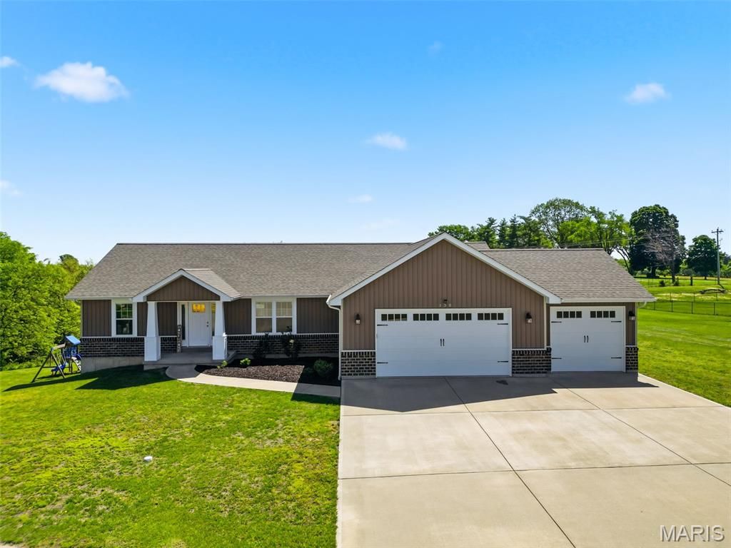 Photo of 150 Moore Estates Drive, Troy, MO 63379 (MLS # 26025095)