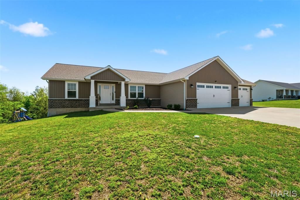 Photo of 150 Moore Estates Drive, Troy, MO 63379 (MLS # 26025095)