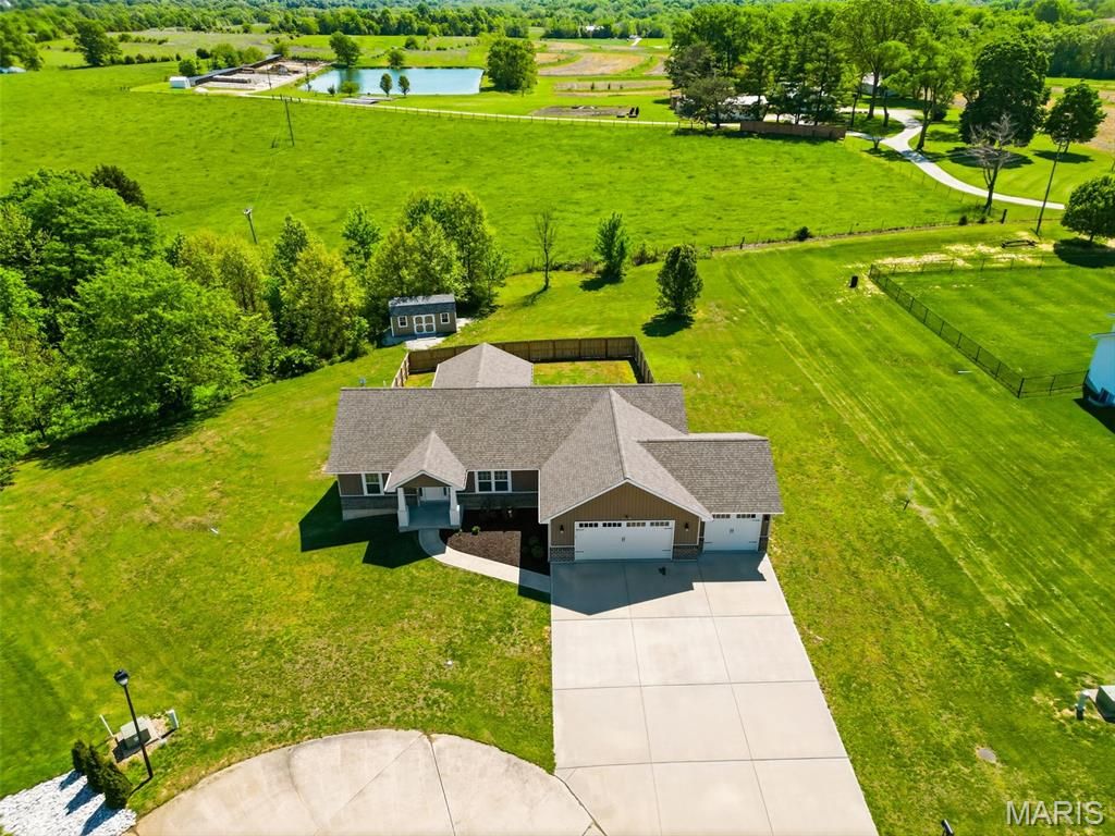 Photo of 150 Moore Estates Drive, Troy, MO 63379 (MLS # 26025095)