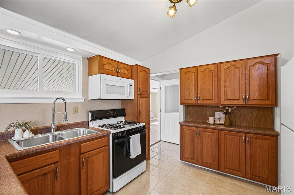 Oak Crest 2 - Residential