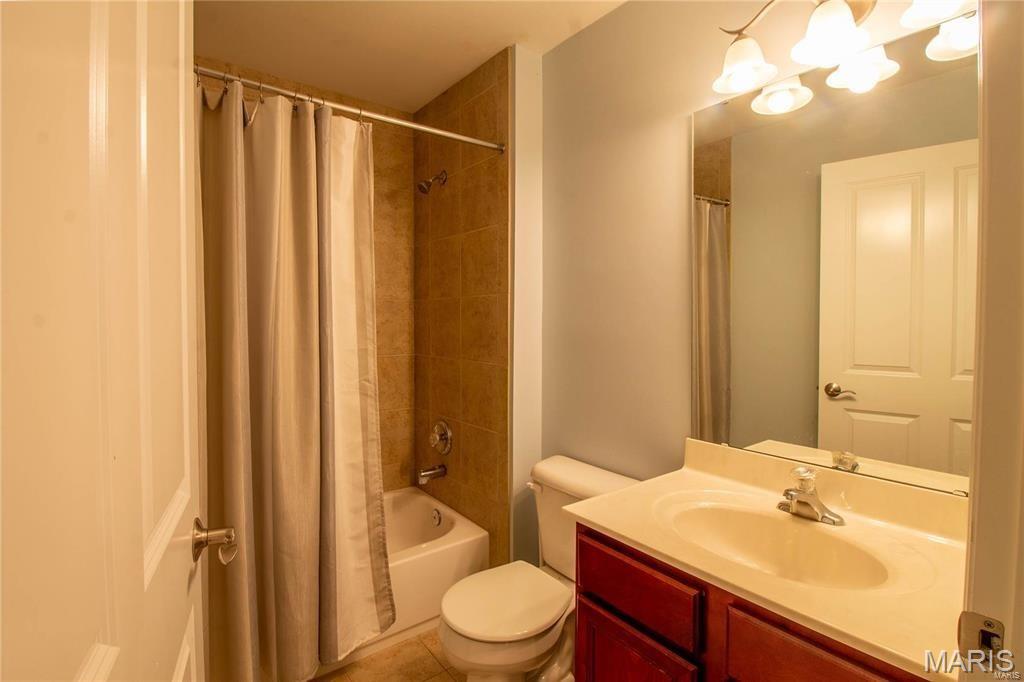 St Louis, Missouri 63139, United States, 3 Bedrooms Bedrooms, ,3 BathroomsBathrooms,Residential,Pending,149965