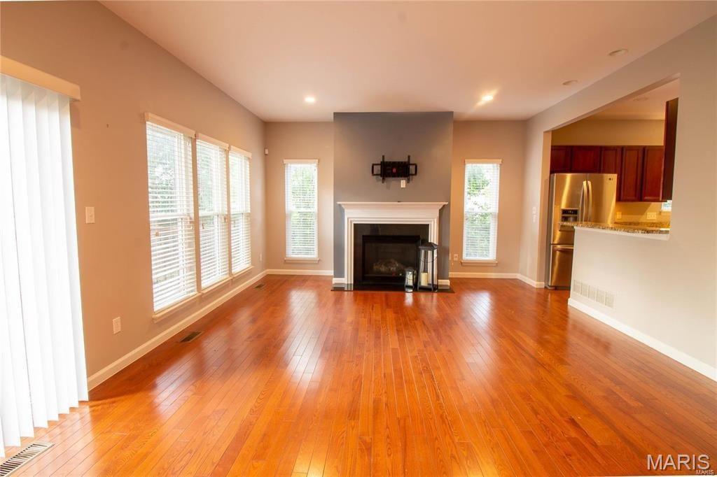 St Louis, Missouri 63139, United States, 3 Bedrooms Bedrooms, ,3 BathroomsBathrooms,Residential,Pending,149965