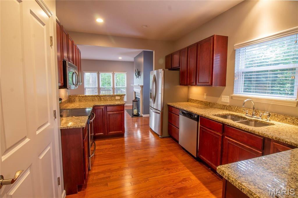 St Louis, Missouri 63139, United States, 3 Bedrooms Bedrooms, ,3 BathroomsBathrooms,Residential,Pending,149965