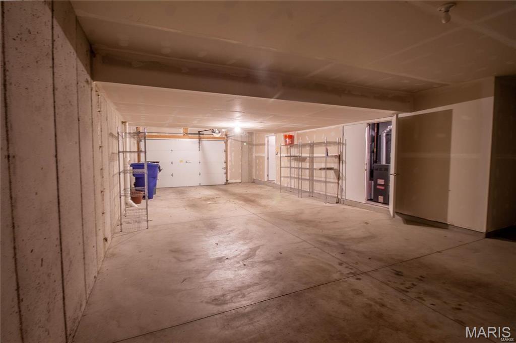 St Louis, Missouri 63139, United States, 3 Bedrooms Bedrooms, ,3 BathroomsBathrooms,Residential,Pending,149965