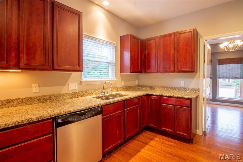 St Louis, Missouri 63139, United States, 3 Bedrooms Bedrooms, ,3 BathroomsBathrooms,Residential,Pending,149965