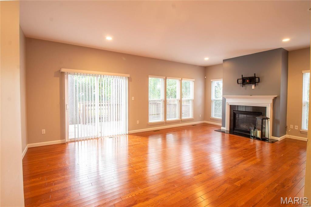 St Louis, Missouri 63139, United States, 3 Bedrooms Bedrooms, ,3 BathroomsBathrooms,Residential,Pending,149965