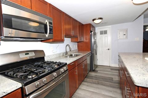 Tiny photo for 1150 Rue La Chelle Walk #1150, Creve Coeur, MO 63141 (MLS # 25071007)