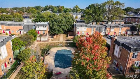 Tiny photo for 1150 Rue La Chelle Walk #1150, Creve Coeur, MO 63141 (MLS # 25071007)