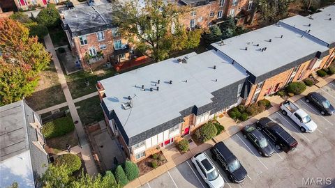 Tiny photo for 1150 Rue La Chelle Walk #1150, Creve Coeur, MO 63141 (MLS # 25071007)