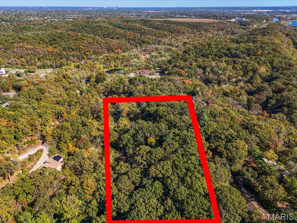 Photo of 659 Castlecliff Road, Ballwin, MO 63021 (MLS # 26068040)