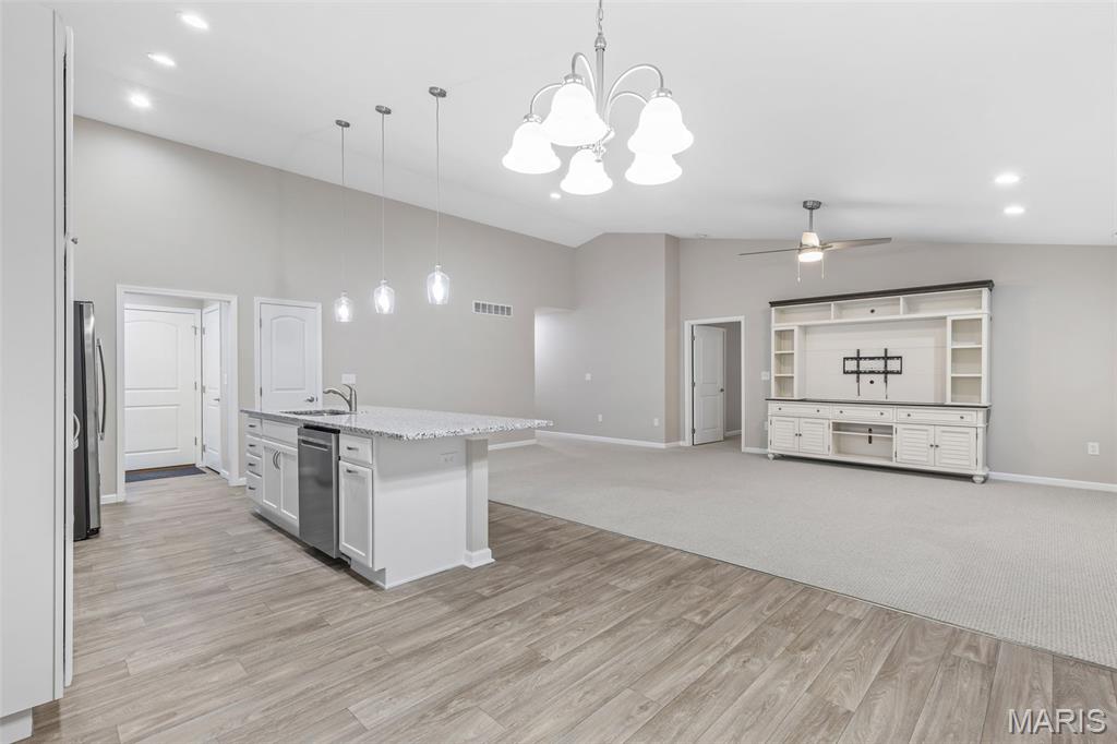 Villas/West Rdg - Residential