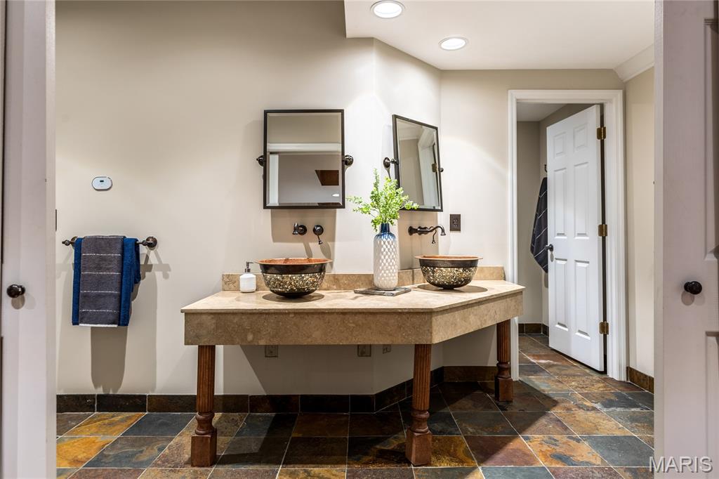 Camelot - Residential