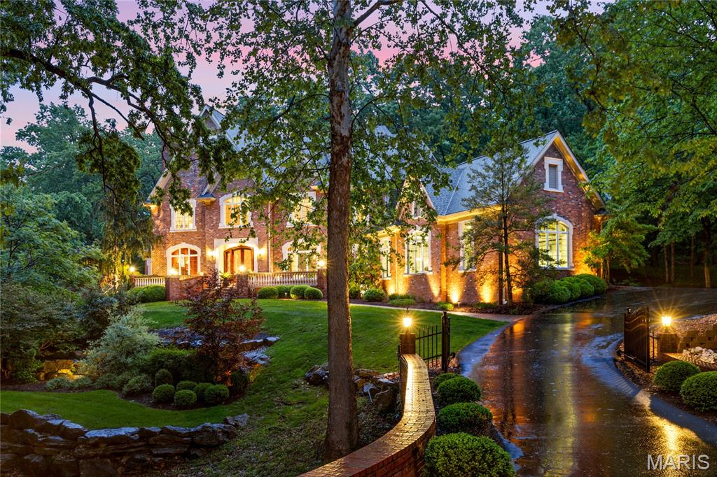 Shepard Oaks - Residential