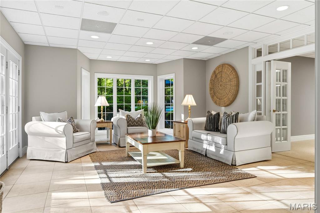 Shepard Oaks - Residential