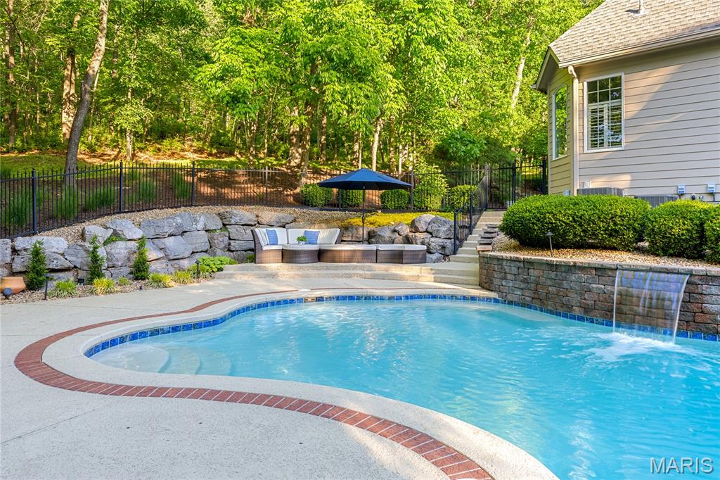 Shepard Oaks - Residential