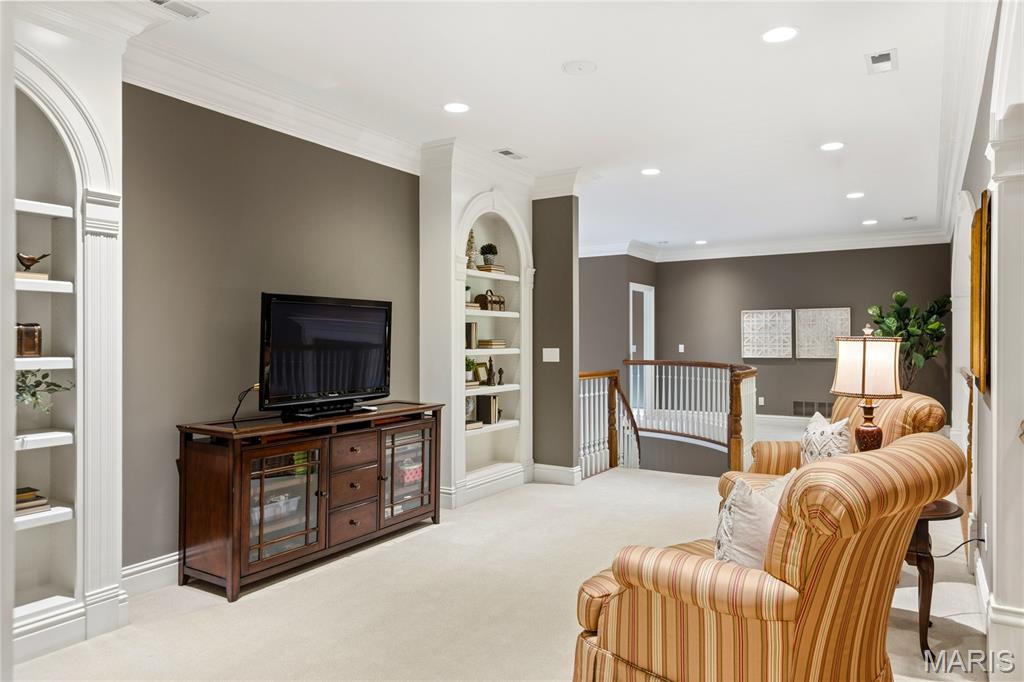 Shepard Oaks - Residential