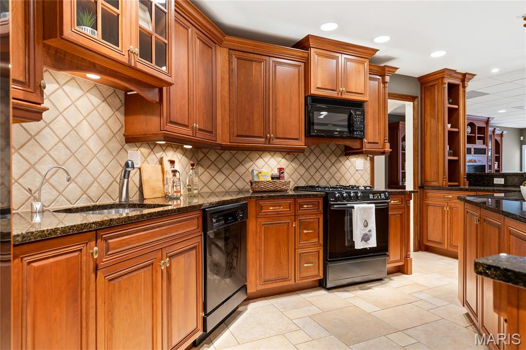 Shepard Oaks - Residential