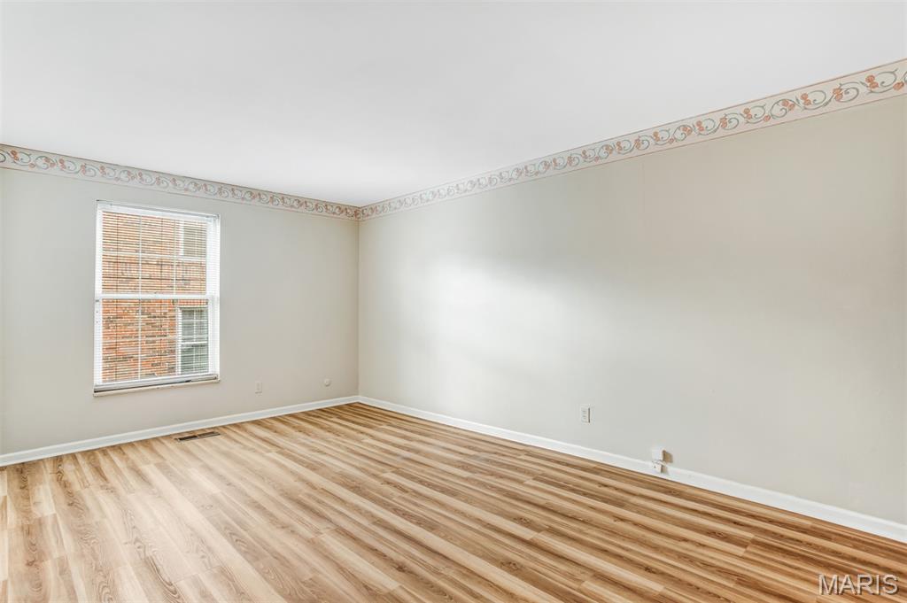 Chateau De Ville Sec 5 Condo - Residential