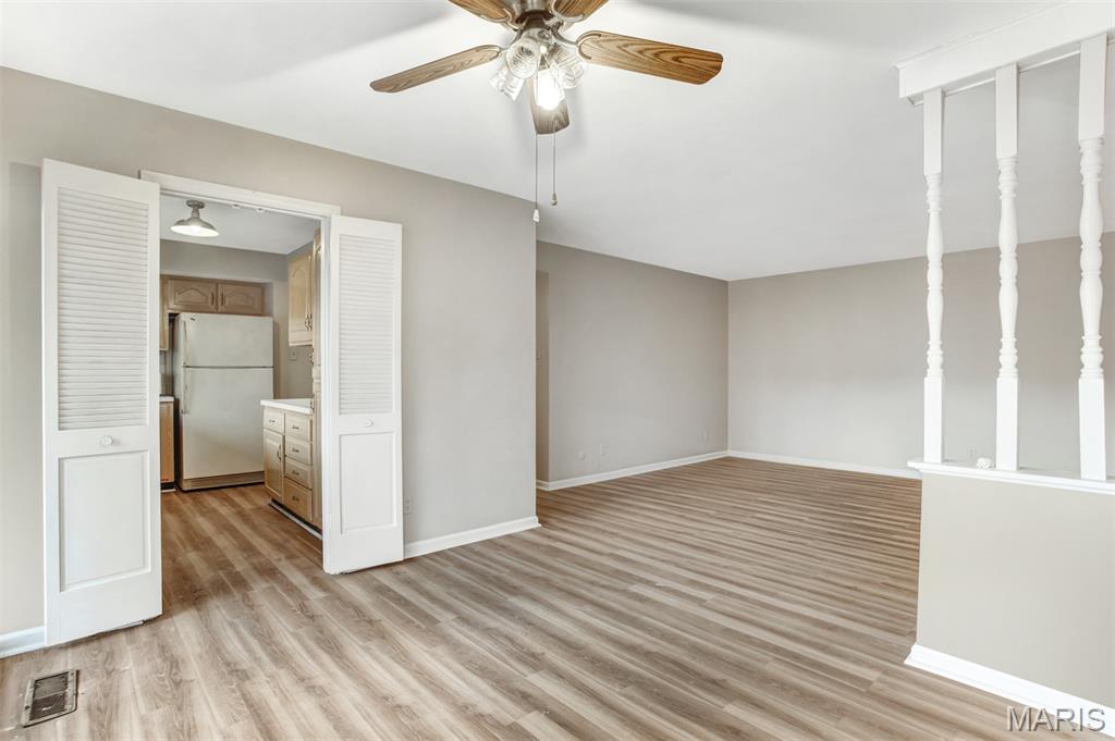 Chateau De Ville Sec 5 Condo - Residential