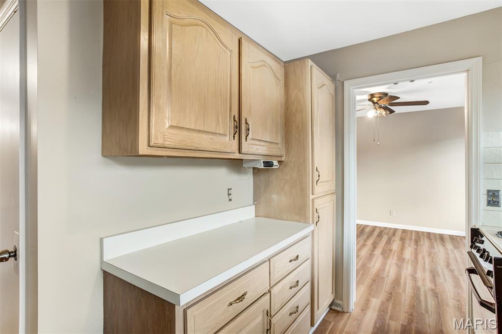 Chateau De Ville Sec 5 Condo - Residential