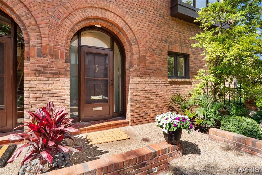 Central Pointe Condo - Residential