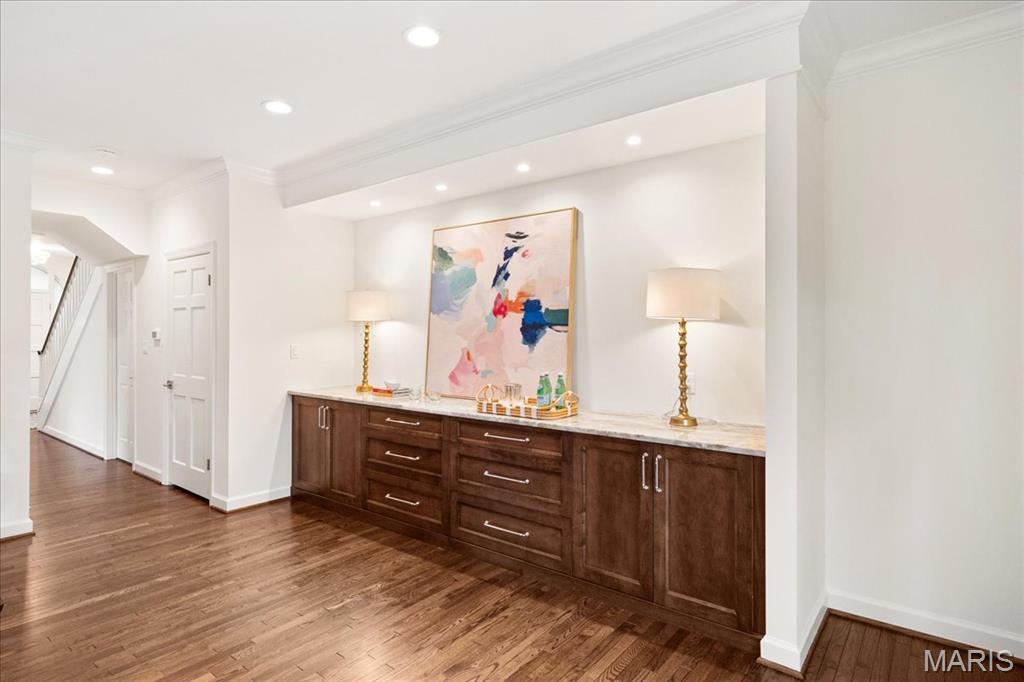 Central Pointe Condo - Residential